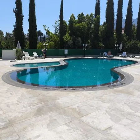 아파트 Eden Garden 2 Bedroom Alsancak 니코시아