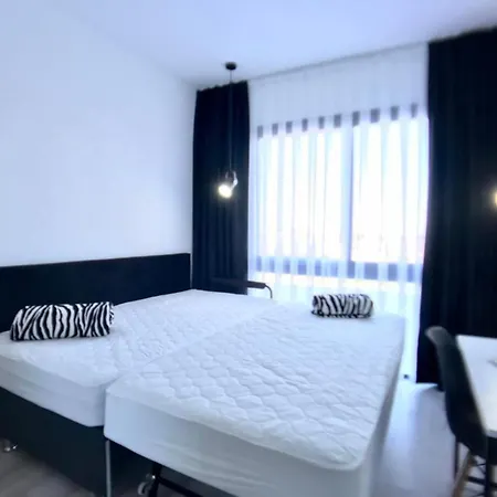 아파트 Eden Garden 2 Bedroom Alsancak *