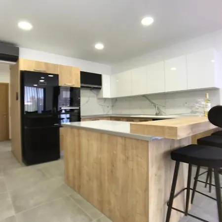 Eden Garden 2 Bedroom Alsancak Appartamento