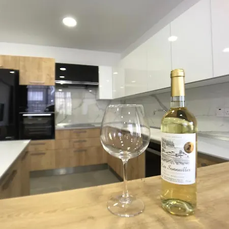 Appartamento Eden Garden 2 Bedroom Alsancak *