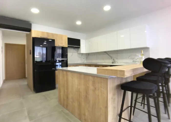 Eden Garden 2 Bedroom Alsancak Appartamento