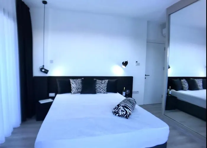 Eden Garden 2 Bedroom Alsancak Appartamento *