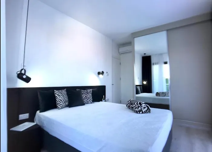 Eden Garden 2 Bedroom Alsancak *