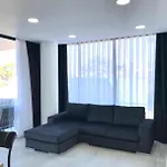 Eden Garden 2 Bedroom Alsancak Апартаменты *